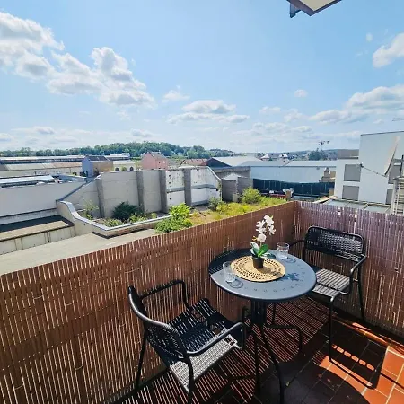 Refined 1br Retreat In Apartman Luxemburg