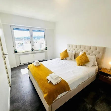 Refined 1br Retreat In